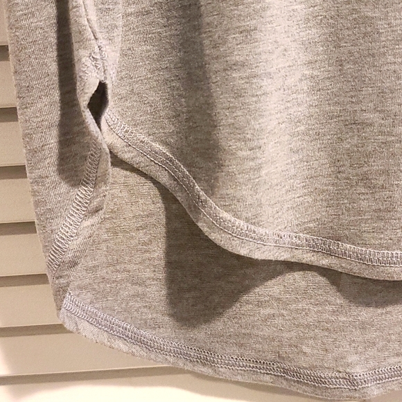 EASTER T-SHIRT - says Hip Hop, size M-L grey scoop neckline NWT - Picture 4 of 5